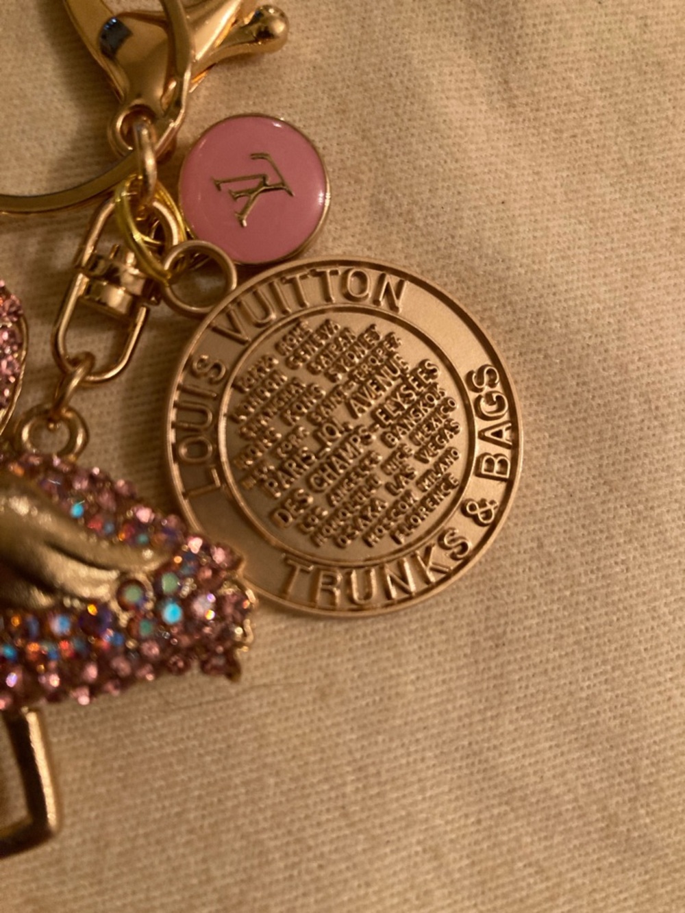 Louis Vuitton Upcycled Flamingo 🦩 Charm/Zipper Pull Purse Charm/Keychain NWOT - Picture 3 of 11